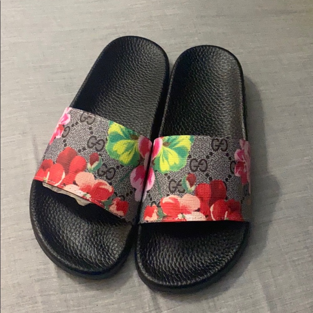 Gucci slides